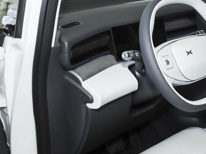 Pure New Energy ODM Vehículo eléctrico Xpeng X9 Gran modelo espacial MPV EV Coche nuevo 5