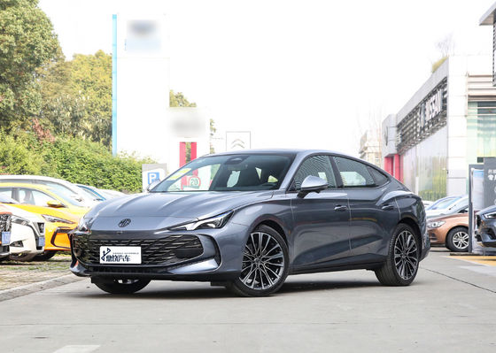 El coche eléctrico MG todo eléctrico MG 7 gasolina de alta velocidad coche diésel 15FDE