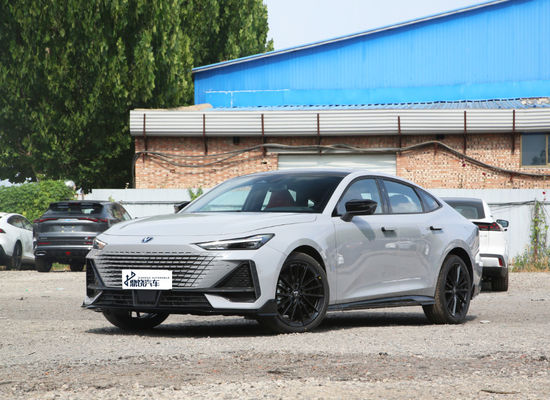 Competitivo Exportación Importación Changan UNI-V de lujo de alta velocidad gasolina sedán coche nuevo