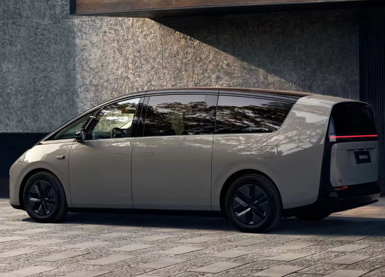 Comprar en stock Lixiang Mega Vehículo Eléctrico 5 asientos MPV Auto Pure New Energy EV Car